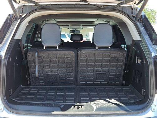 Silver 2022 Ford Explorer XLT