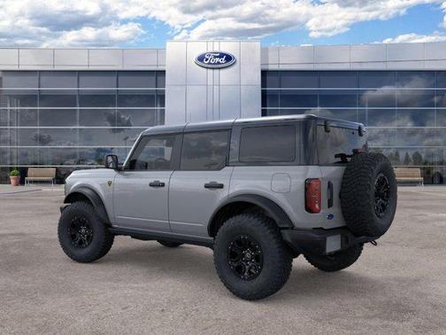 Avalanche Gray 2026 Ford Bronco Badlands