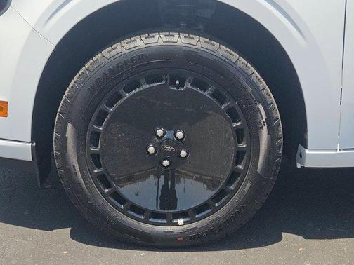 2025 Ford Maverick Lobo High