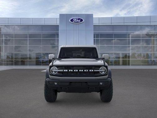 Avalanche Gray 2026 Ford Bronco Outer Banks
