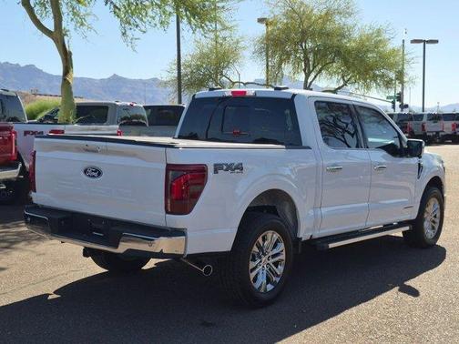Oxford White 2025 Ford F-150 Lariat