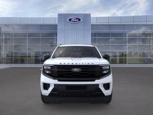 Star White 2026 Ford Expedition Max Platinum