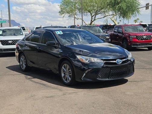 2015 Toyota Camry Hybrid SE