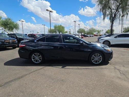 2015 Toyota Camry Hybrid SE
