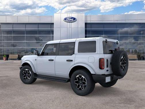 Oxford White 2026 Ford Bronco Outer Banks