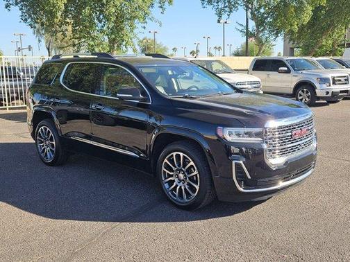 2020 GMC Acadia Denali