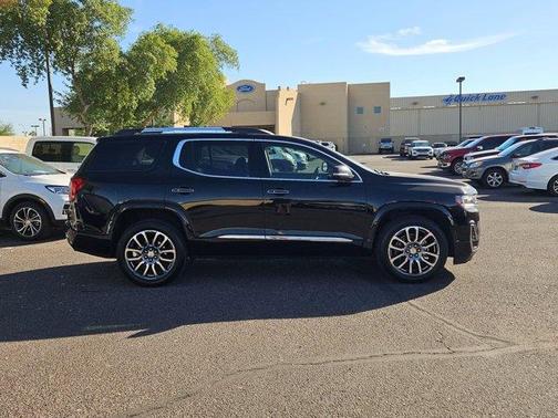 2020 GMC Acadia Denali