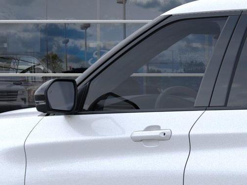 Star White 2026 Ford Explorer Tremor