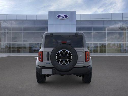 Avalanche Gray 2026 Ford Bronco Outer Banks