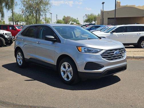 2022 Ford Edge SE