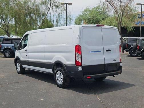 2025 Ford E-Transit Base