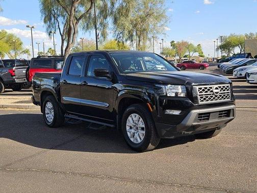 2024 Nissan Frontier SV