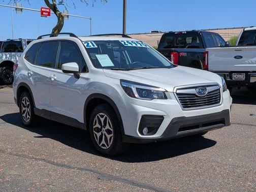 Crystal White Pearl 2021 Subaru Forester Premium