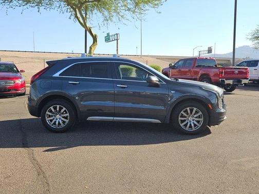 2019 Cadillac XT4 Premium Luxury