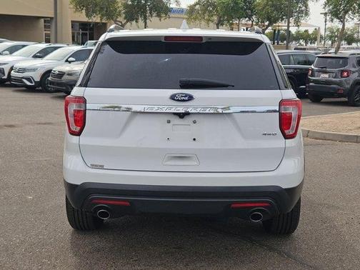 2016 Ford Explorer Base