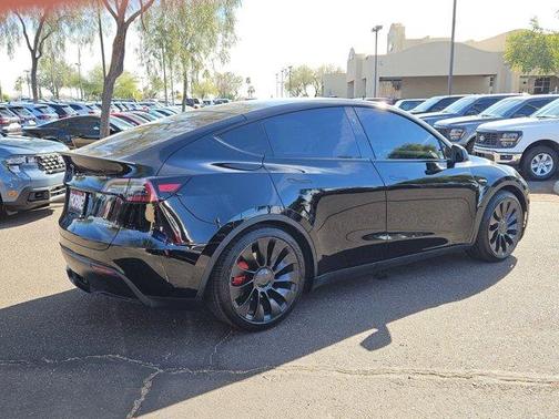 2023 Tesla Model Y Performance