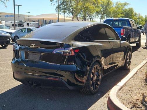 2023 Tesla Model Y Performance