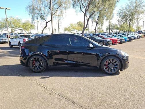 2023 Tesla Model Y Performance