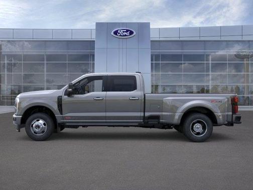 Carbonized Gray 2026 Ford F-350 Platinum
