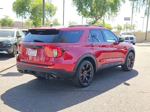 2023 Ford Explorer ST