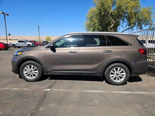 2019 Kia Sorento LX