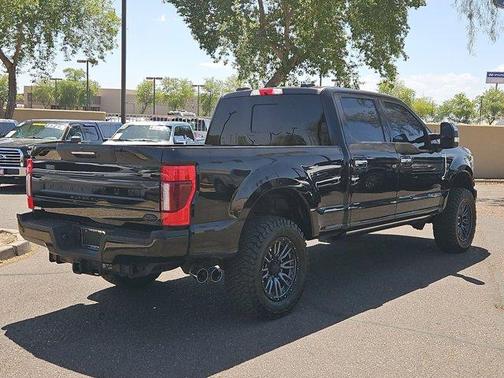 Black Metallic 2022 Ford F-250 Platinum