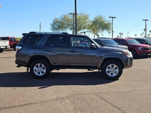 2022 Toyota 4Runner SR5