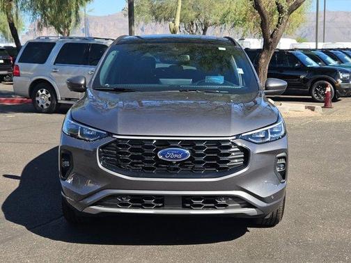 2026 Ford Escape ST-Line Elite