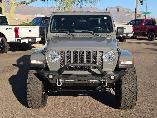 2021 Jeep Gladiator Sport