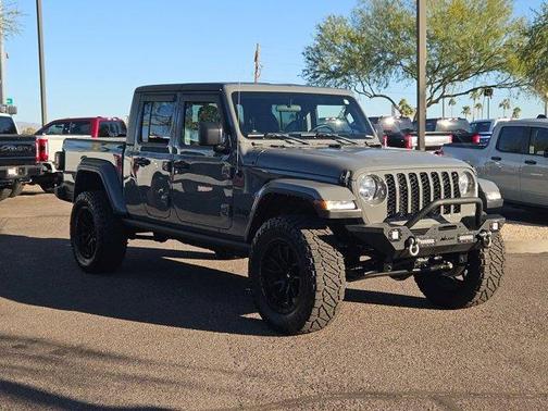 2021 Jeep Gladiator Sport