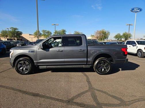 2025 Ford F-150 Lightning LARIAT
