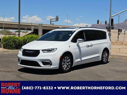 2024 Chrysler Pacifica Hybrid Pinnacle