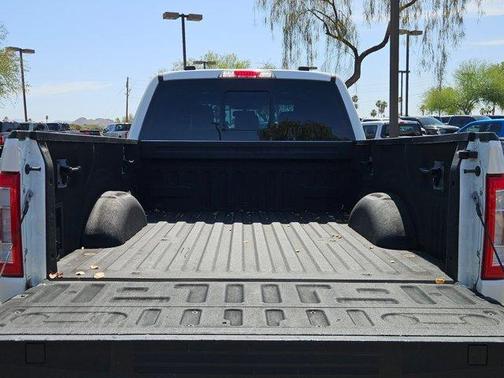 White Metallic 2022 Ford F-150 Lariat