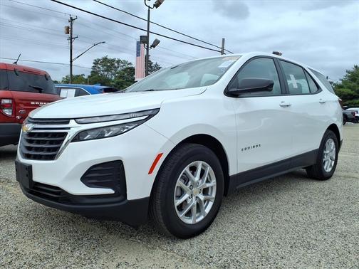 2022 Chevrolet Equinox LS