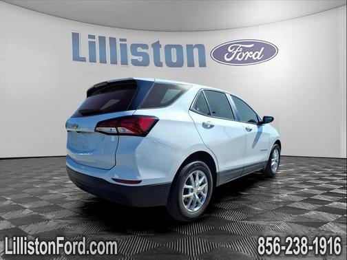 2022 Chevrolet Equinox LS