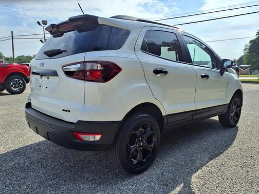 2022 Ford EcoSport SES