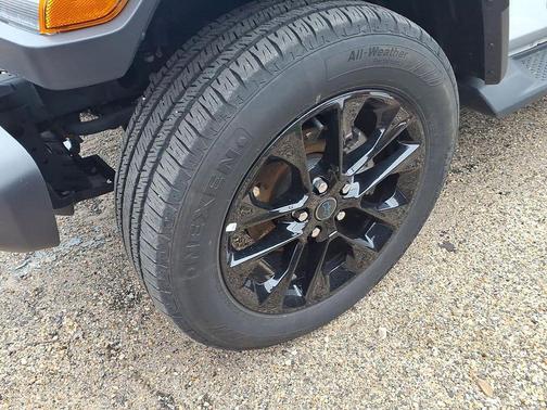 Bright White Clearcoat 2025 Jeep Wrangler 4xe Sahara