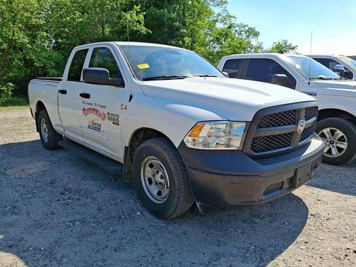 Bright White Clearcoat 2022 RAM 1500 Classic Tradesman