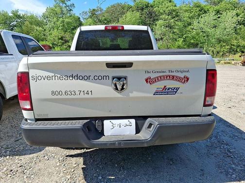 Bright White Clearcoat 2022 RAM 1500 Classic Tradesman