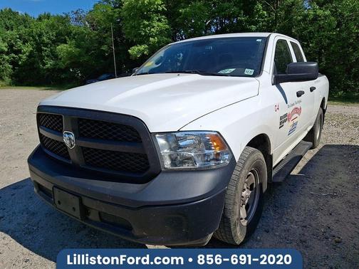 Bright White Clearcoat 2022 RAM 1500 Classic Tradesman