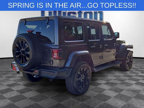 Granite Crystal Clearcoat Metallic 2025 Jeep Wrangler 4xe Sahara