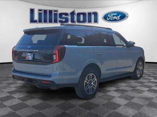 Gray Metallic 2025 Ford Expedition Active