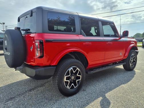 2023 Ford Bronco Outer Banks