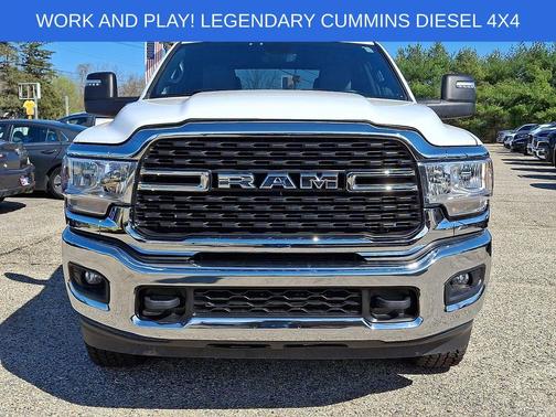 Bright White Clearcoat 2024 RAM 2500 Big Horn