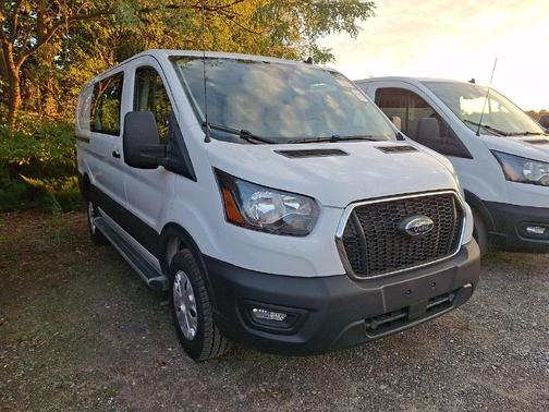 Oxford White 2025 Ford Transit-250 Base