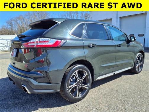 2022 Ford Edge ST
