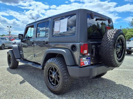 2017 Jeep Wrangler Unlimited Sport