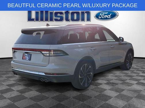 Pearl Metallic 2023 Lincoln Aviator Reserve AWD