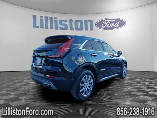 2023 Cadillac XT4 Premium Luxury