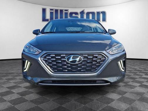 2020 Hyundai IONIQ Hybrid SE